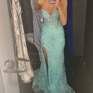 ASHLEYlauren prom dress